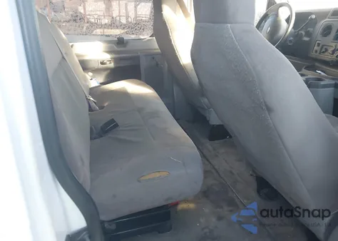 2013 Ford E-350 Super Duty Xlt z USA, uszkodzony, nr VIN 1FBSS3BL2DDA76608